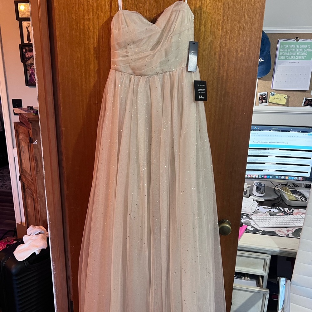Lulus Strapless Tulle Dress // Small